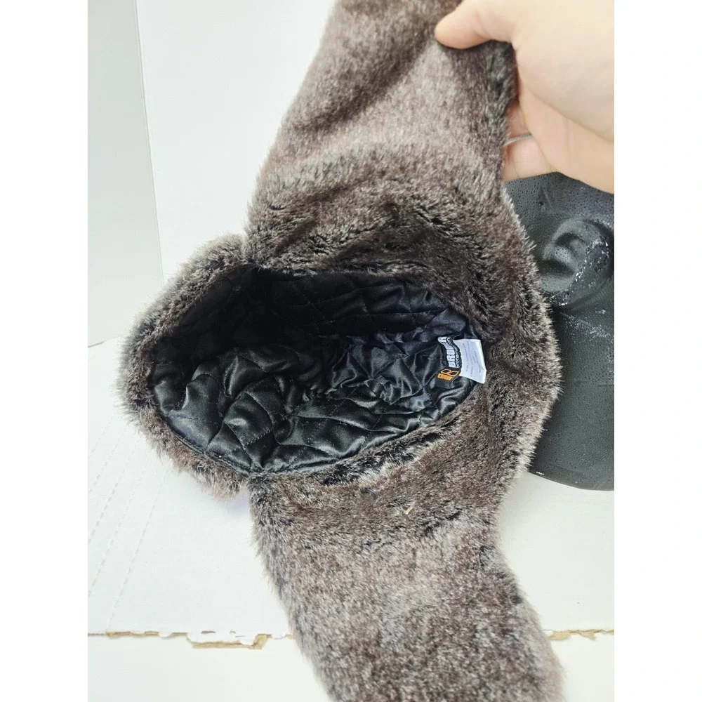 Broner Winter hat Brown ear flaps 41517 brown fuzzy inside NWT one size